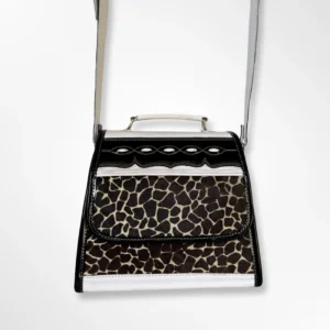 Cartera manos libres para dama en cuero animal print Tania blanco animal print 2